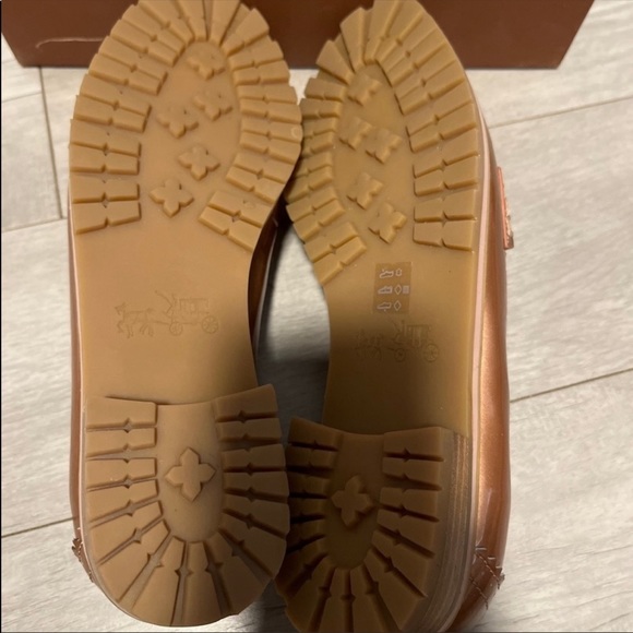Penny Loafer by Coach, Wmns 6 *final markdown price* - Picture 9 of 11